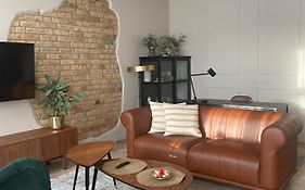 Cosy Stylish Apartments With View To Central Square